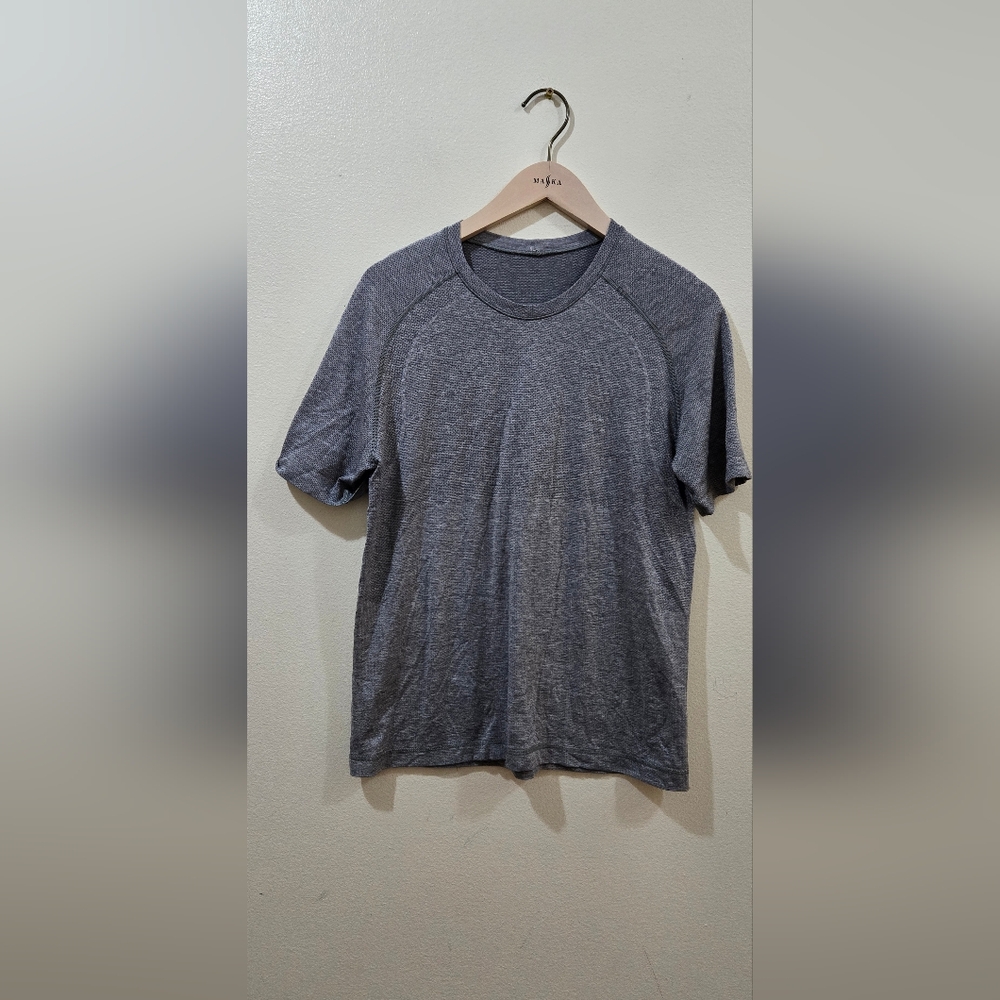 Lululemon swiftly tech top